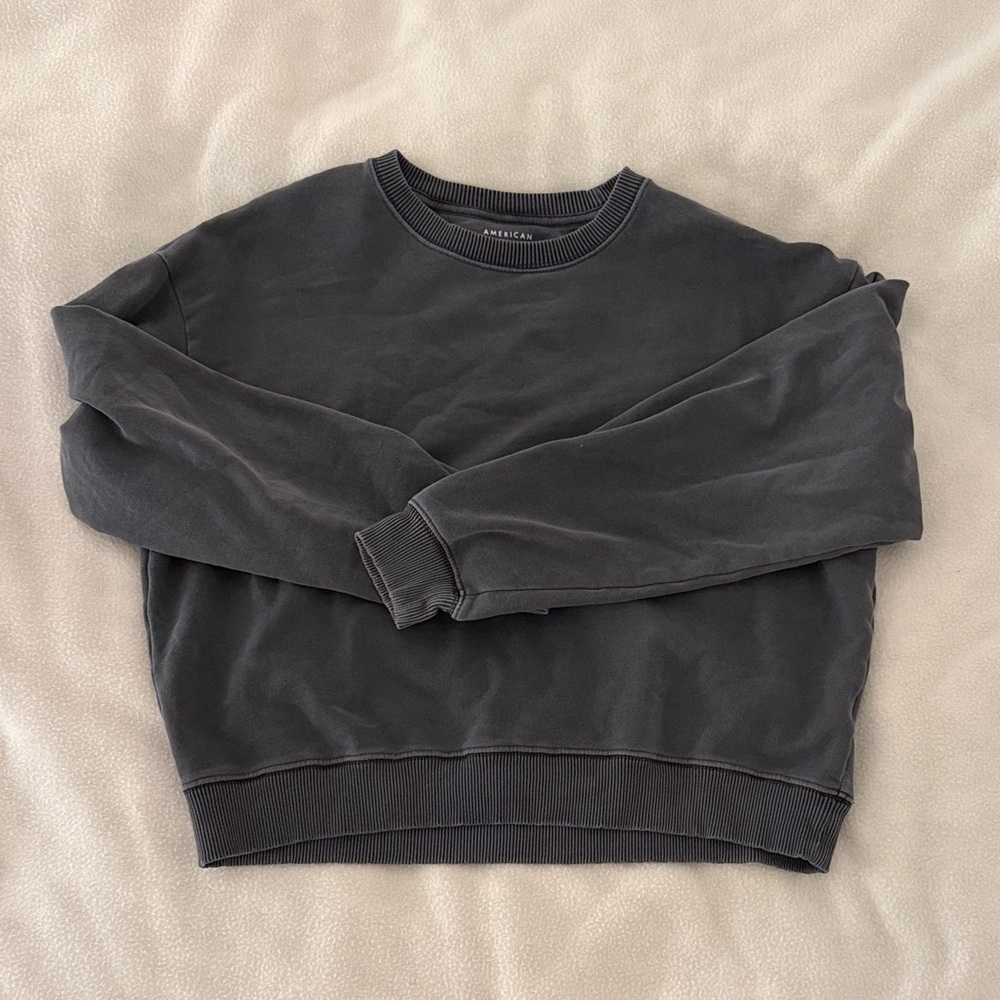 American Eagle Woman Charcoal Sweater